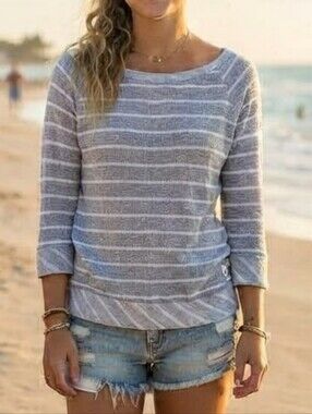 ✅️3/$40 ROXY fine yarn sweater 3/4 sleeve